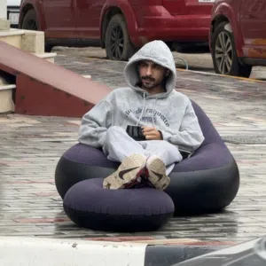 - كرسي الاسترخاء القابل للنفخ من Leedsooy هو الحل المثالي للراحة والاسترخاء في أي مكان،