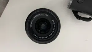 عدسة Fujifilm 15-45