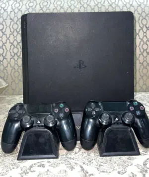 بلاستيشن 4للبيع