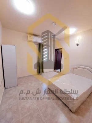 غرفة مفروشة للشباب العمانيين في الحيل الجنوبية / شامل بدون عموله