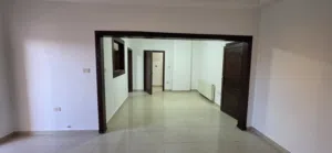 شقه للإيجار في دابوق  بالقرب من ديوان أبناء الكرك