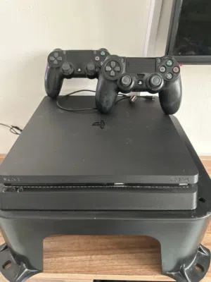 PlayStation 4 PlayStation for sale in Dhofar