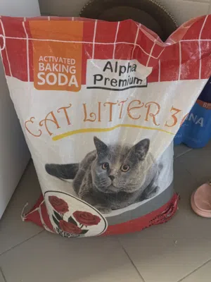رمل للقطط مع بيكربونات الصوديوم