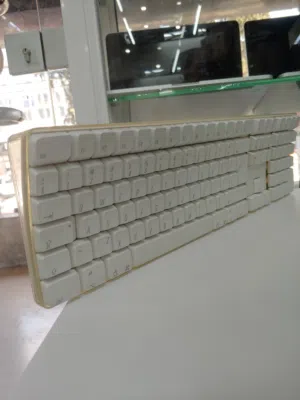 Apple Wireless Keyboard لوحة مفاتيح ابل اصلي