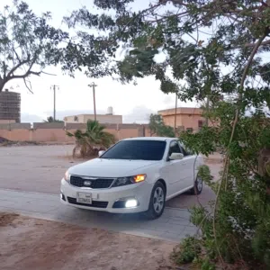 كيا لوتز 2010