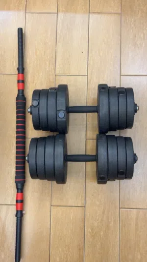 اوزان 30kg للبيع دنبلين و بار 25دينار و قابل