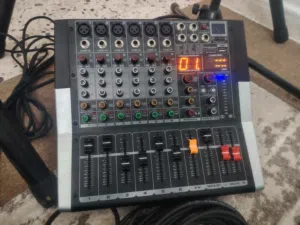 منضومة صوت استعمال بسيط شبه جديدة صوت قوي و نقي و99 برنامج للصدي الايكو