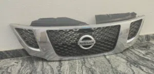 Nissan patrol grill 2012