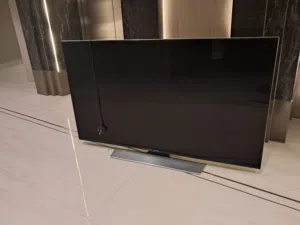 Samsung smart tv good working urgent sell with original remote
