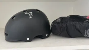 Skate Helmet & knees + wrist protectors