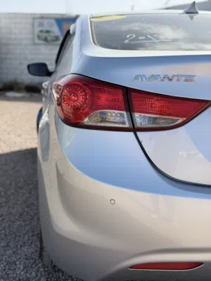Used Hyundai Avante in Tripoli