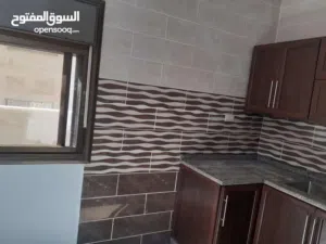 شقة فارغة للإيجار في السابع