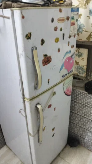 ثلاجه مستعمل جديد جيس الشركه بيها للبيع