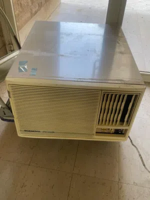 General 2 - 2.4 Ton AC in Hawally