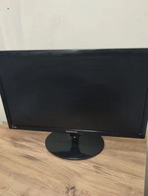 Samsung . 24" . Used2