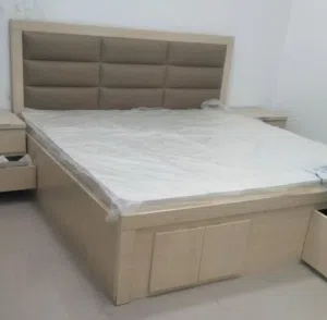 للبيع كبت وسرير حجم العائلي