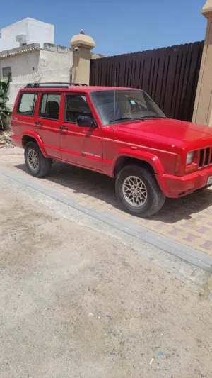 Used Jeep Cherokee in Sharjah