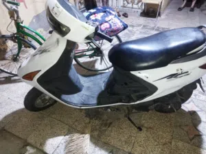 فراشة للبيع فقط مجفتة مرة وحدة بستم جديد ولفات جدد مصطرة وزنجيل جدد كابريتة تفصيخ جديدة شرط الشغل