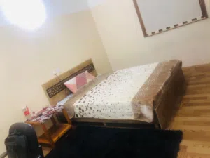 سرير عرطة للبيع