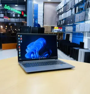Hp ZBook 15 G8 Workstation i7 11th Gen Ram 16GB SSD 512GB Nvidia RTX Graphic 4GB Windows 11 pro