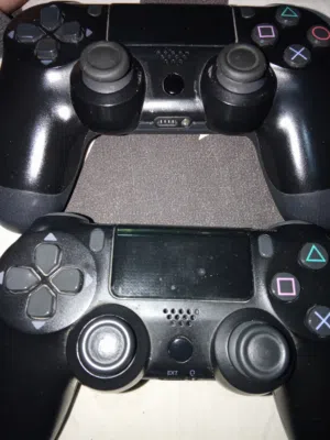 بديات بلاي ستيشن 4 اصليات بحاله الوكاله ايد اصليه