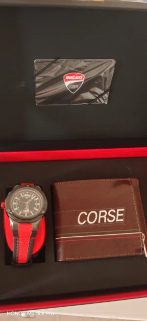 ساعة رياضية رجالية جديدة Ducati Corse