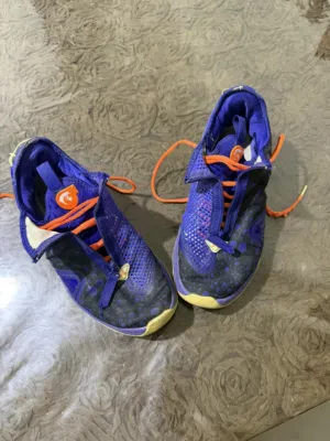 Nike shoes