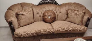 طقم كنب مع طربيزات للبيع
