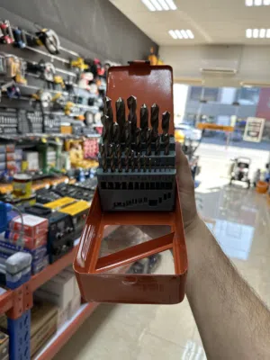 طقم مسامير ثقب حديد
