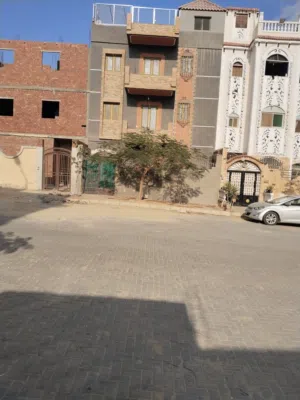 4 Bedrooms . Unfurnished . Yearly0