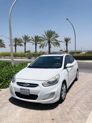 Hyundai accent 2015 special edition  With sunroof