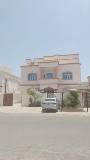 200 m2 4 Bedrooms Apartments for Rent in Muscat Al Mawaleh