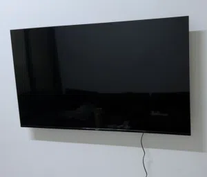 شاشة للبيع impex 55 بوصه مستعمله فقط 3 شهور بسعر 500 درهم