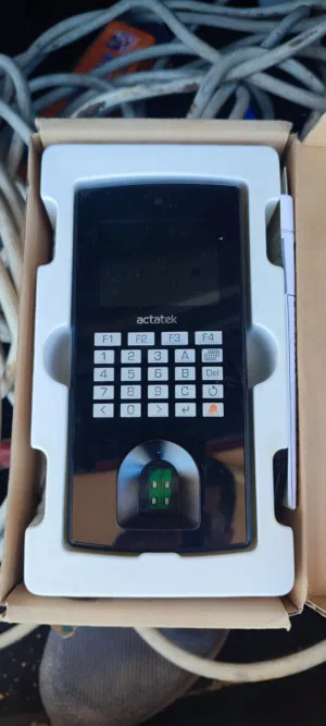 للبيع جهاز البصمة عدد 2 نوع Actatec 3