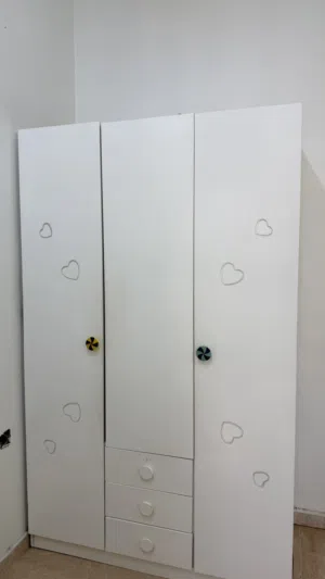 كبت ملابس مستعمل