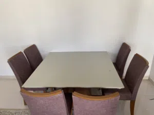 طاولة للبيع من دانوب هوم