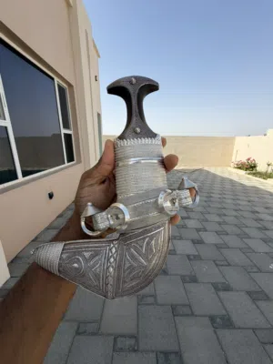 خنجر للبيع