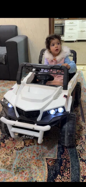 سيارة اطفال بالة
