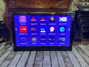 شاشة بيستل 40 بوصة سمارت بحالة ممتازة  للبيع السعر 85د عمان الياسمين