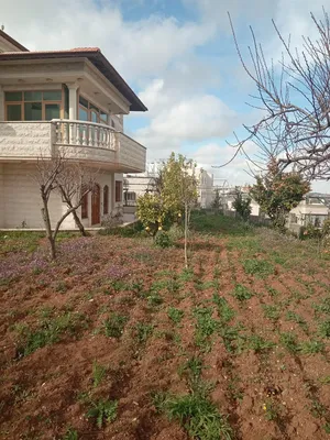 More than 6 bedrooms . More than 6 bathrooms . 1000 m20