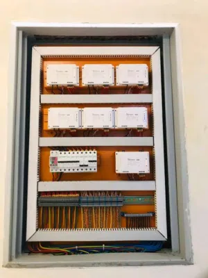 كهرباء منازل حديثة والخرئط القديمة سمات هوم البيوت الذكية من شركة سنوفا