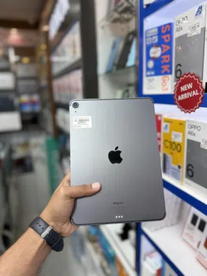 Apple ipad M1 clean fresh condition less use WiFi +SIM card