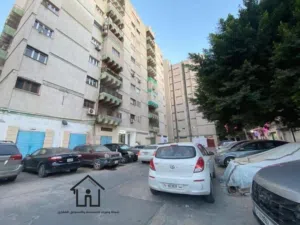 شقة للبيع في زاوية الدهماني بالقرب من الفوانيس الدور الاول