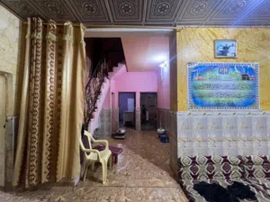 5 Bedrooms . 4 Bathrooms . 400 m23