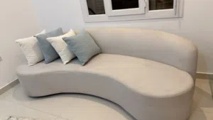 كنبة طول 250 سم شكل مقوس