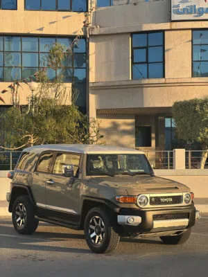 Used Toyota FJ in Misrata