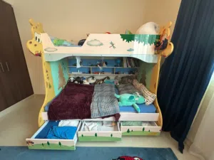 Kids bunk bed