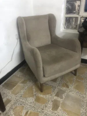 كرسي اثاث للبيع /