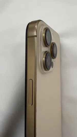 Apple iPhone 16 Pro 128 GB in Al Dhahirah