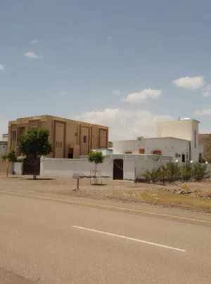140 m2 3 Bedrooms Townhouse for Sale in Al Batinah Rustaq